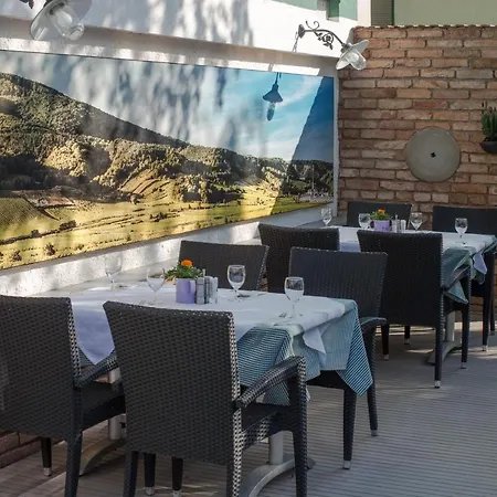 Gastwirtschaft & Hotel Holzinger Hotel