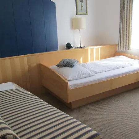Hotel Gastwirtschaft & Hotel Holzinger Moellersdorf