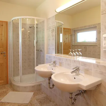 Gastwirtschaft & Holzinger 3* Möllersdorf