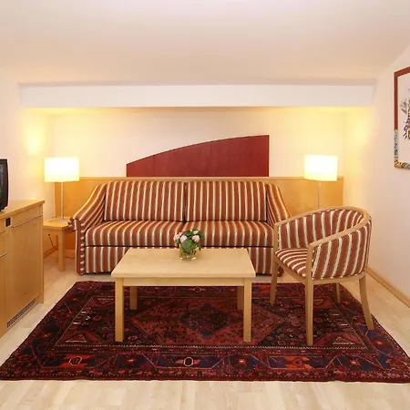 酒店 Gastwirtschaft & Holzinger 3*