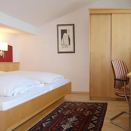 Gastwirtschaft & Hotel Holzinger 3*