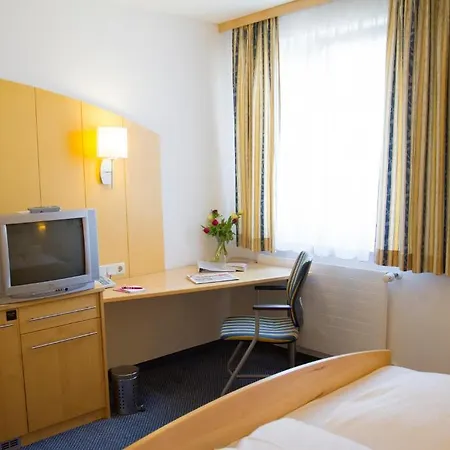 Hotel Gastwirtschaft & Holzinger 3*