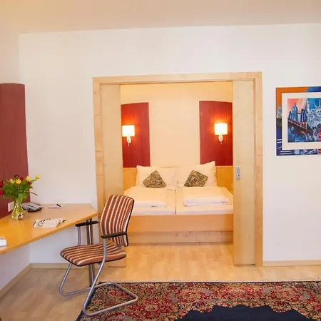 Hotel Gastwirtschaft & Hotel Holzinger Moellersdorf