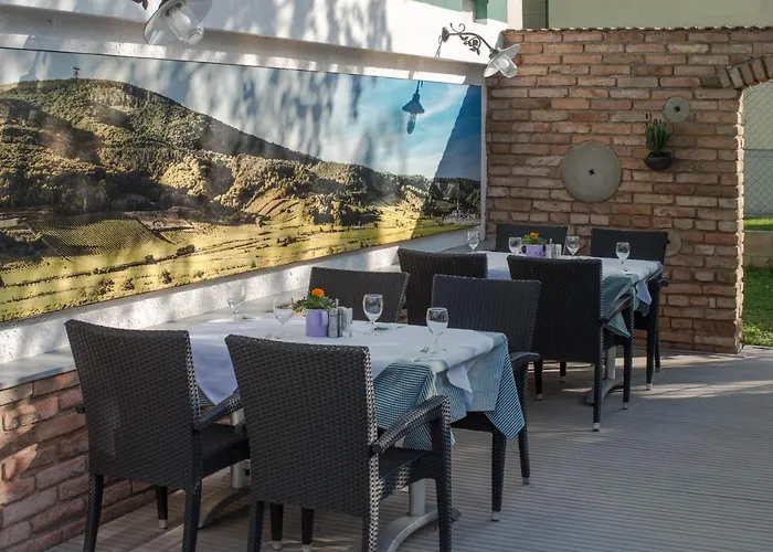 Gastwirtschaft & Holzinger Hotel