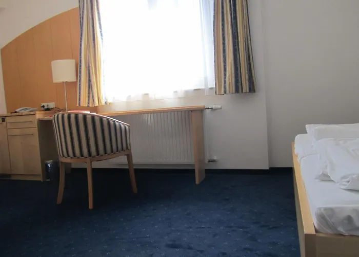 Hotel Gastwirtschaft & Holzinger 3*