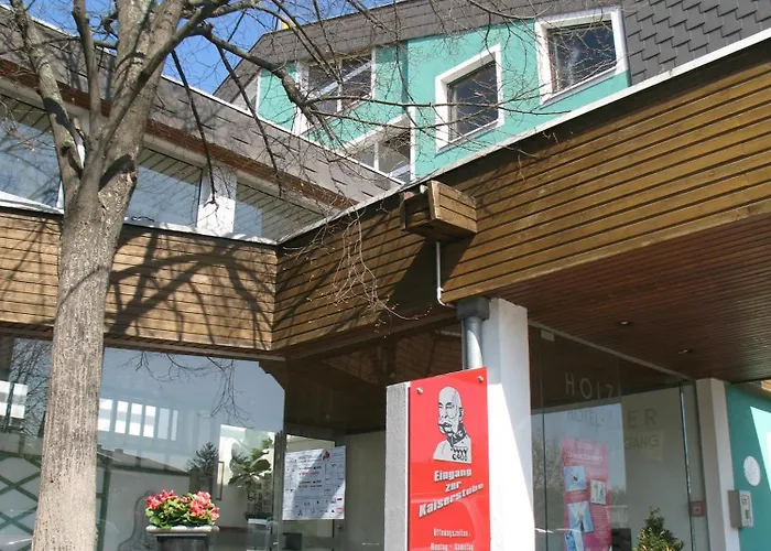 Gastwirtschaft & Holzinger Hotel