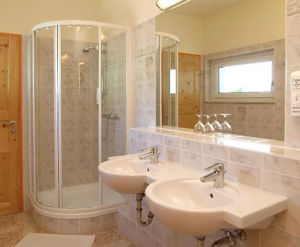 Gastwirtschaft & Holzinger 3* Möllersdorf