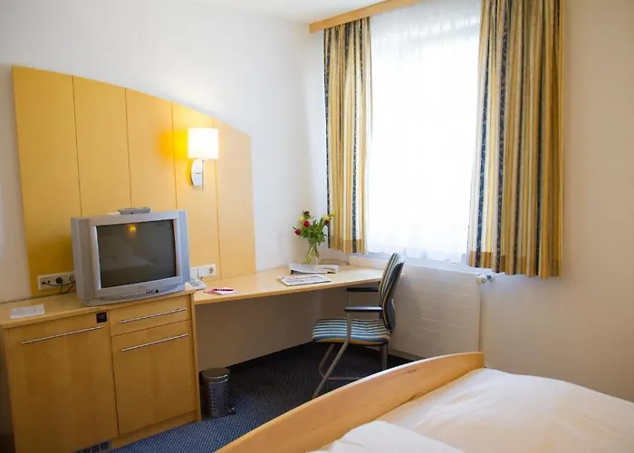 Hotel Gastwirtschaft & Holzinger 3*