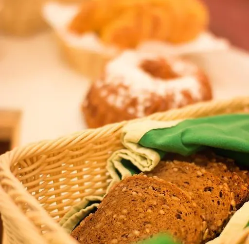 Gastwirtschaft & Holzinger Hotel 3*