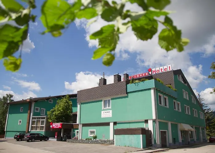 Gastwirtschaft & Holzinger Hotel 3*